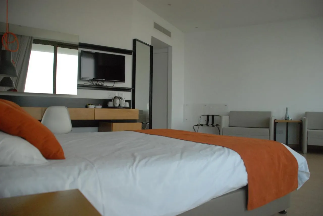 Crystal Springs Beach Hotel Protaras 4*,