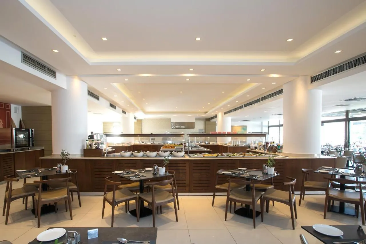 Crystal Springs Beach Hotel Protaras 4*,  Zypern