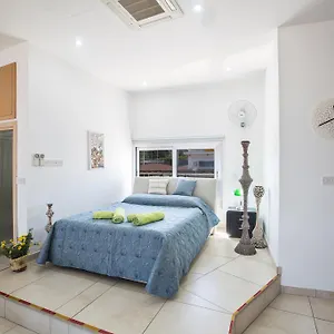 Apartment Pallini Court